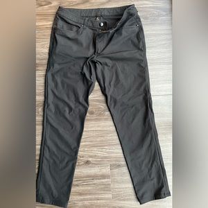 Lululemon ABC Slim-Fit Pant Warpstreme 31” waist 30” length